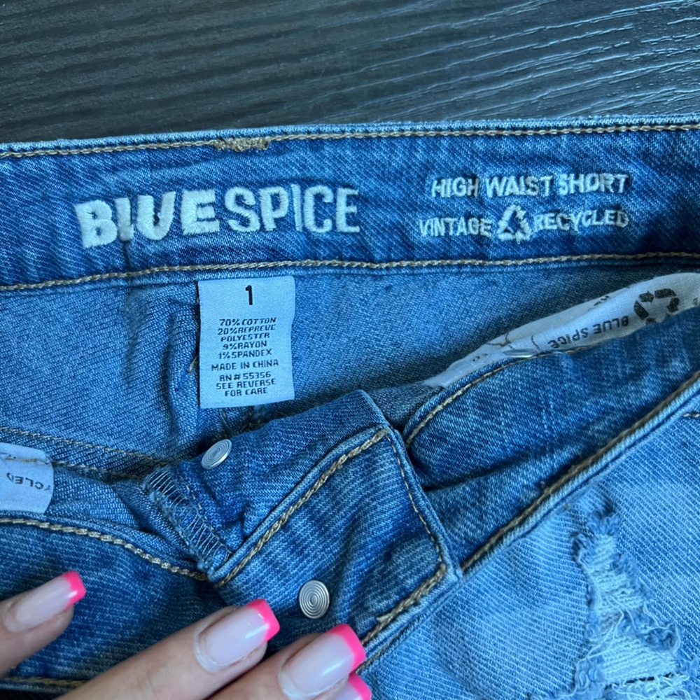 Jean shorts - Picture 3 of 3